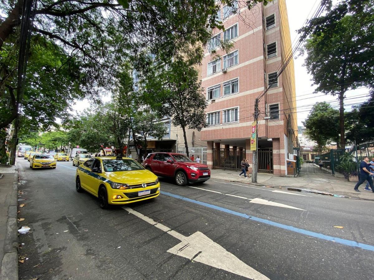 Localizacao Perfeita, Metro, Bares, Restaurante, Casa Rui Barbosa, Mercado Farmacias, Shopping E A De Botafogo A 300m Wifi 500m Apartamento Rio de Janeiro